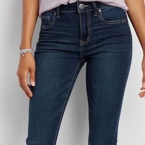 Maurice’s High Rise Jegging L-S Dark Wash